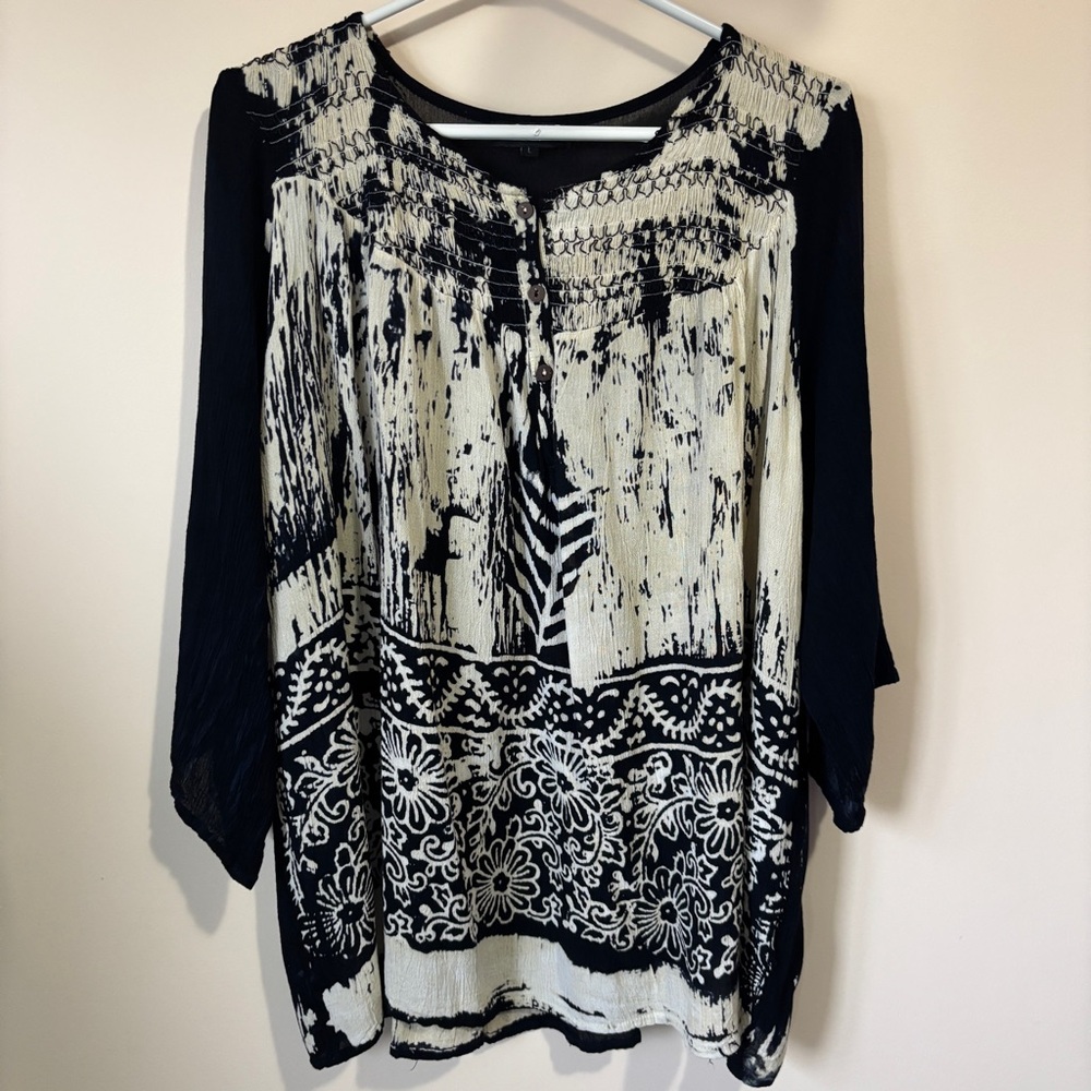 Papa Vancouver Cream & Black Graphic Floral Tie-Dye Vibe 3/4 Sleeve Blouse